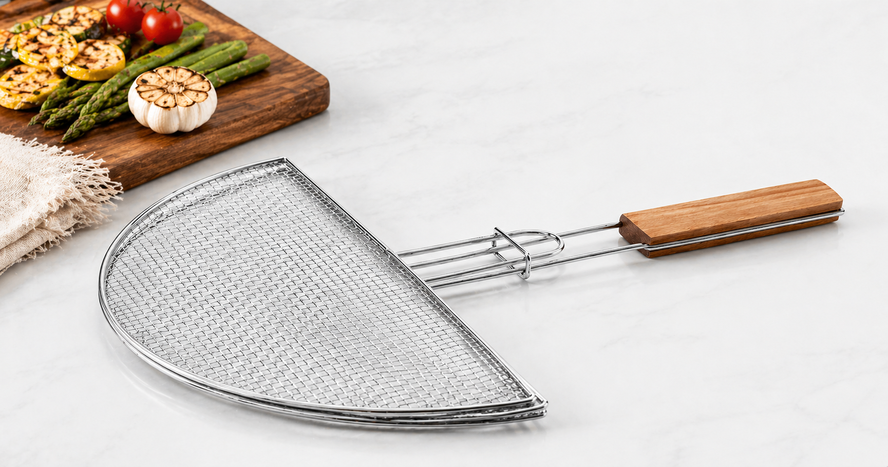 Stainless Steel Grilling Basket with Wooden Handle for BBQ